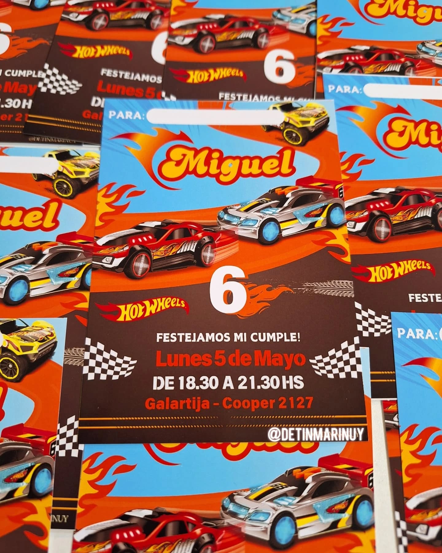Tarjetas de cumpleaños. Invitaciones personalizadas.