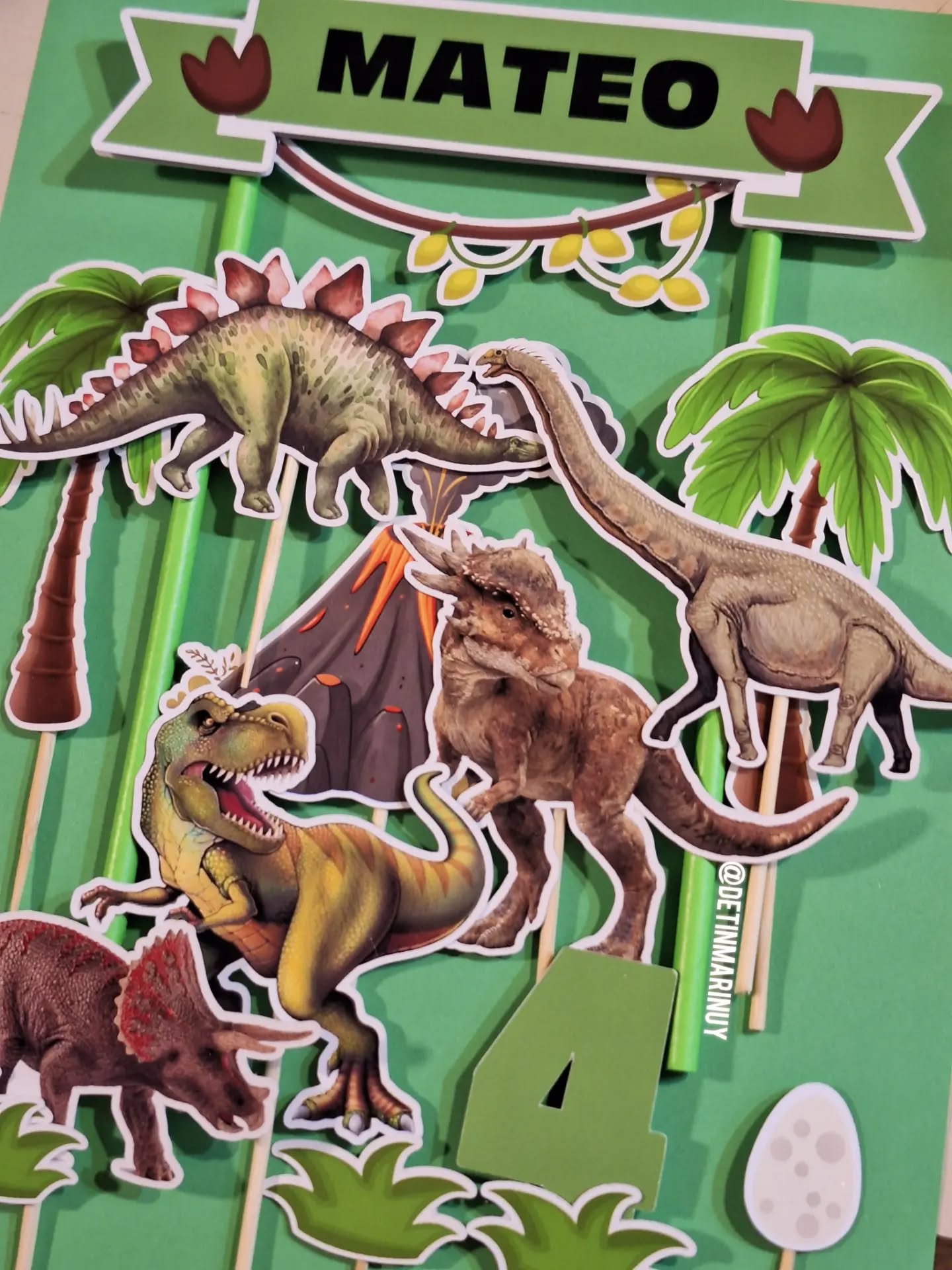 Topper de torta de dinosaurios personalizado De Tin Marin