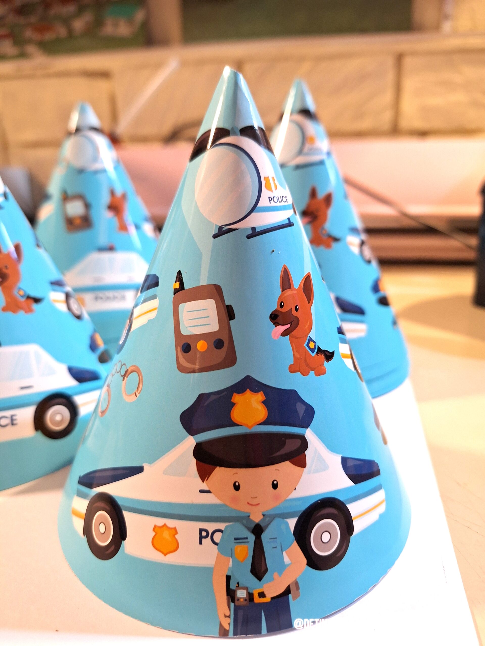 policias gorritos de cumpleaños