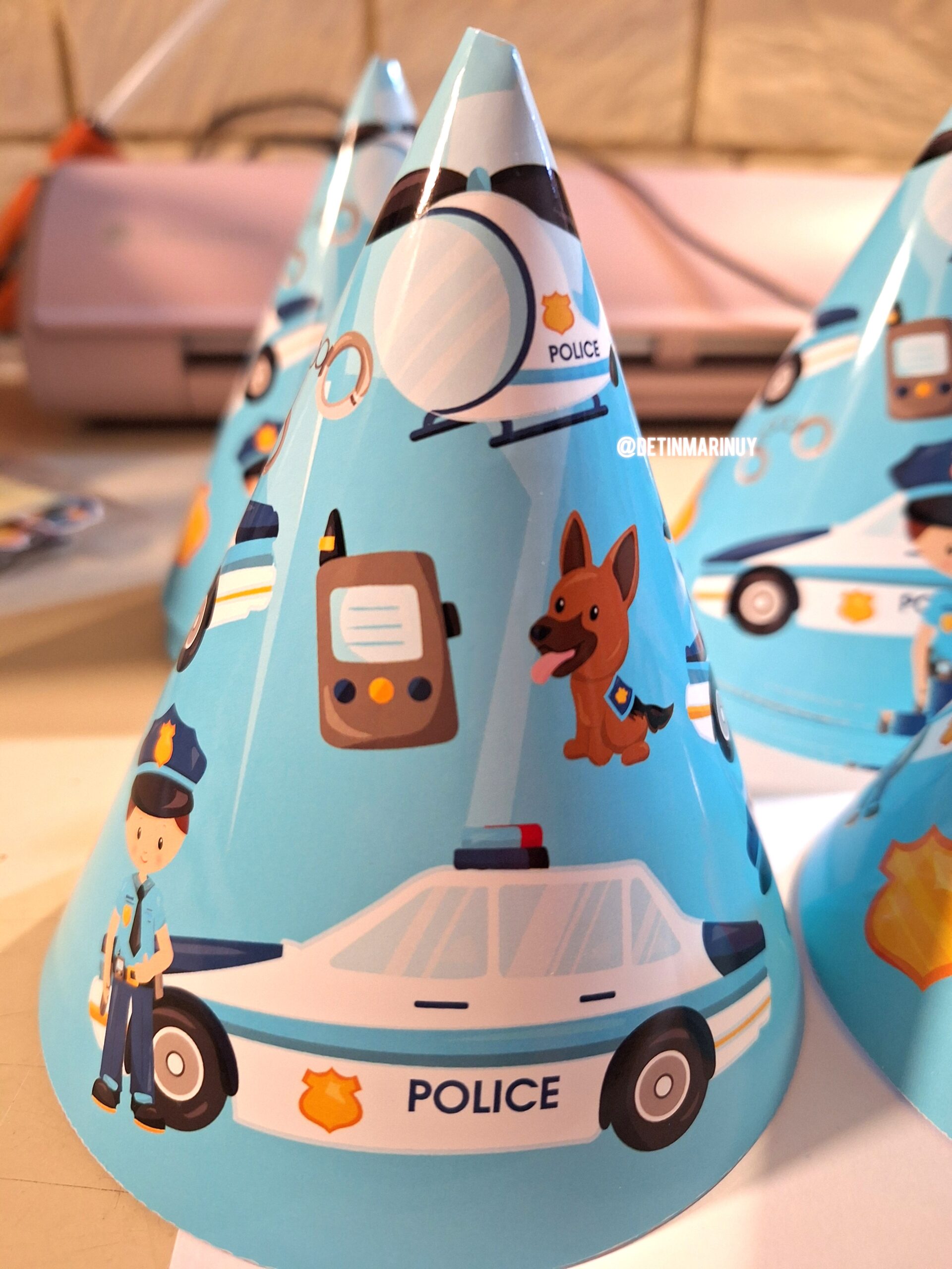 policias gorritos de cumpleaños